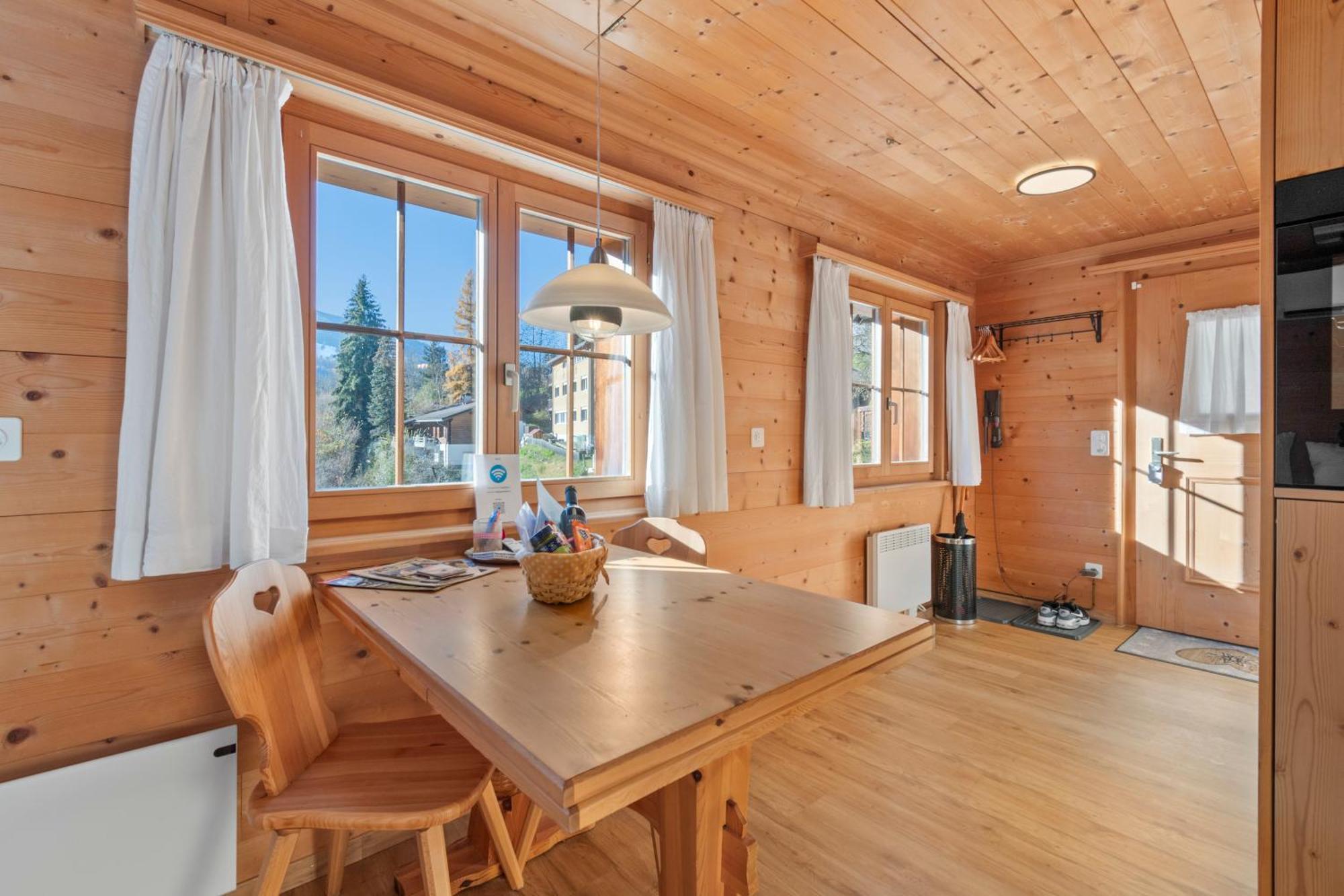 Gemuetliches Chalet Mit Privater Sauna Und Schoener Aussicht Küblis エクステリア 写真