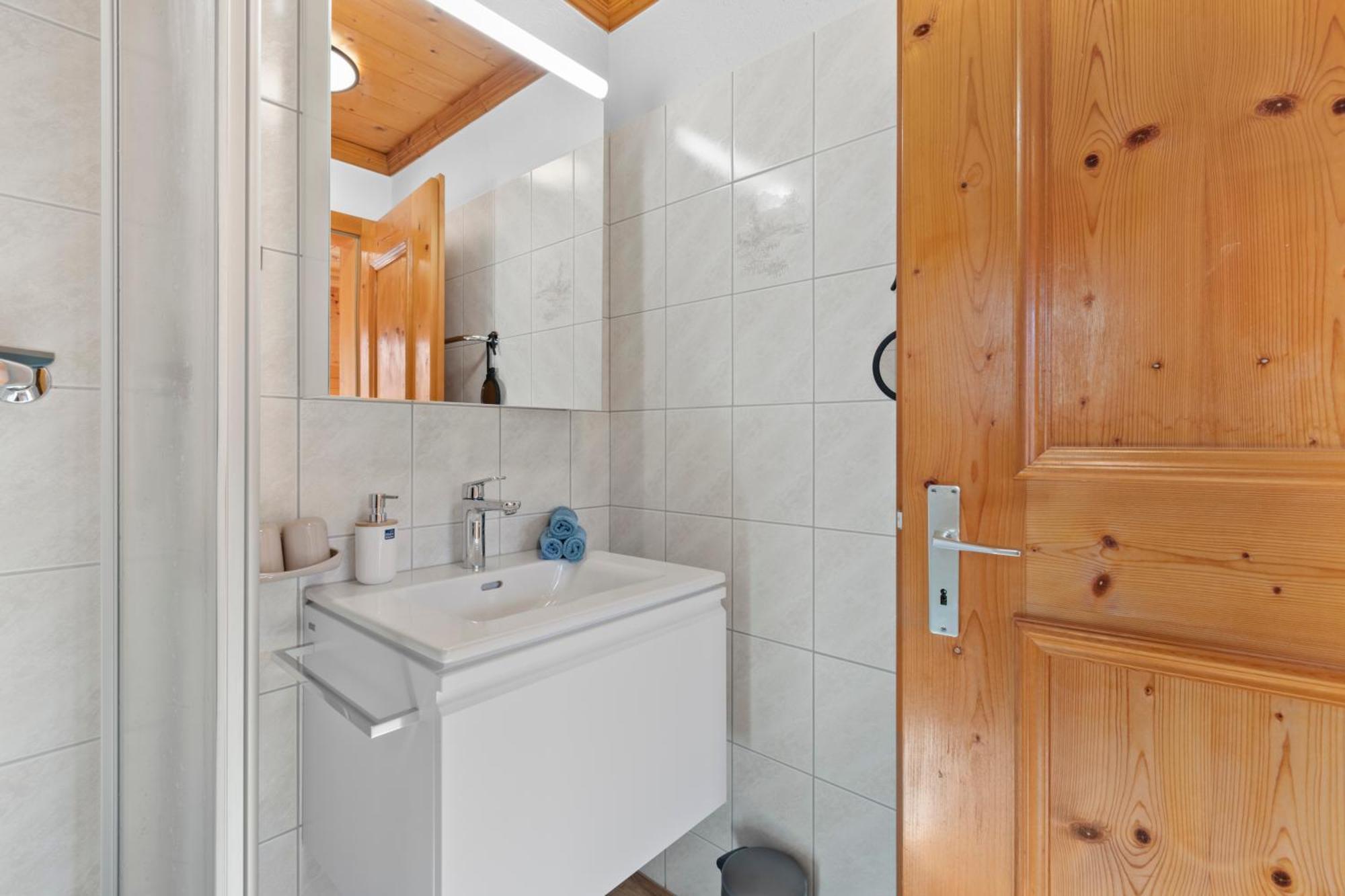 Gemuetliches Chalet Mit Privater Sauna Und Schoener Aussicht Küblis エクステリア 写真